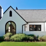 Famosos a vender casas