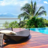 Móveis de luxo para piscina