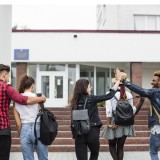 Comprar casa junto às melhores escolas 