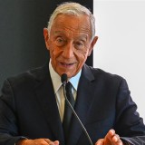 Ocupação ilegal de casas