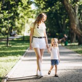 Passear no parque no verão