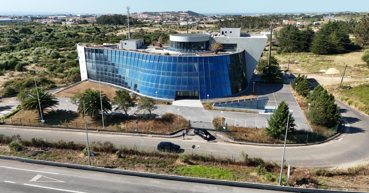 Featured image for article: Major Sintra Office Building Hits Auction Block for €9.25M Following Insolvency