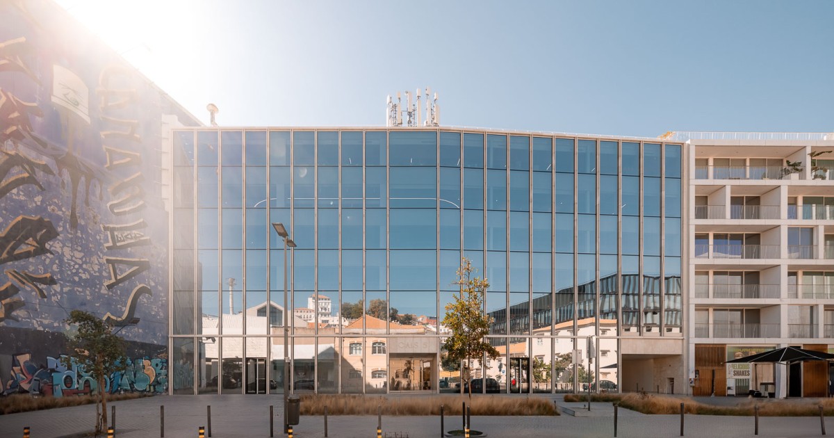 Featured image for article: Lisbon's Riverside Office Market Thrives as Cais 5 Building Reaches Full Occupancy