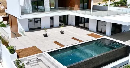 Casa em Albufeira e Olhos de Água, Faro - 3.200.000 euros