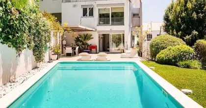 Casa em Oeiras e São Julião da Barra - Paço de Arcos - Caxias, Lisboa - 1.800.000 euros