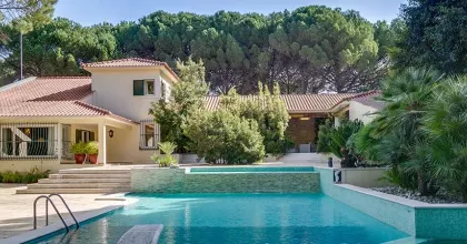 Casa em Santo Estevão, Santarém - 2.800.000 euros